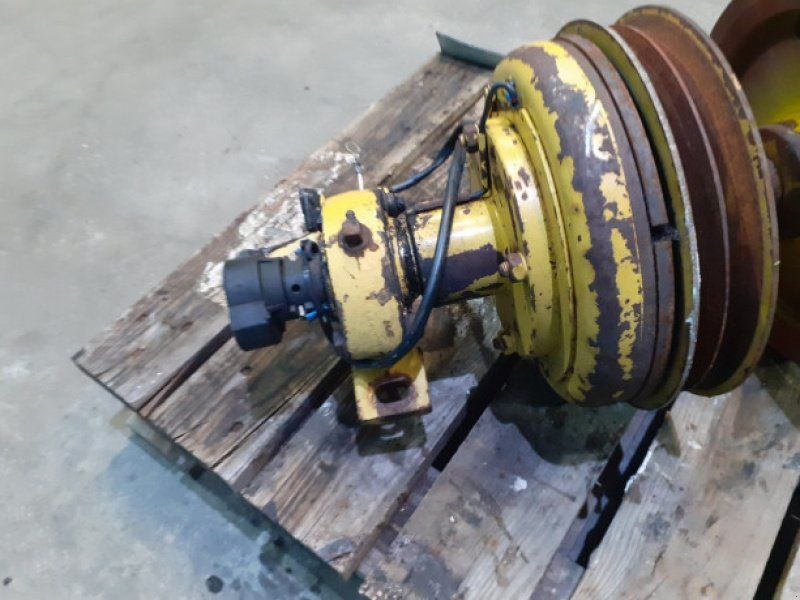 New Holland 8060