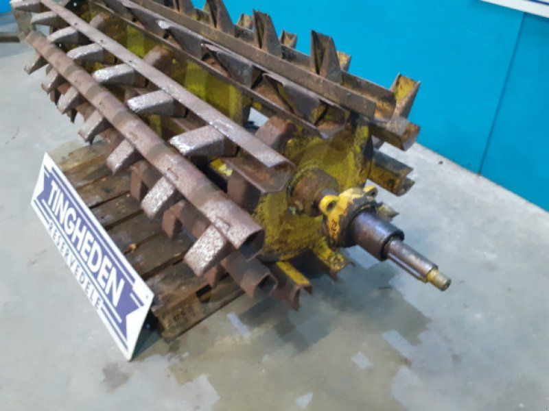 New Holland 8060