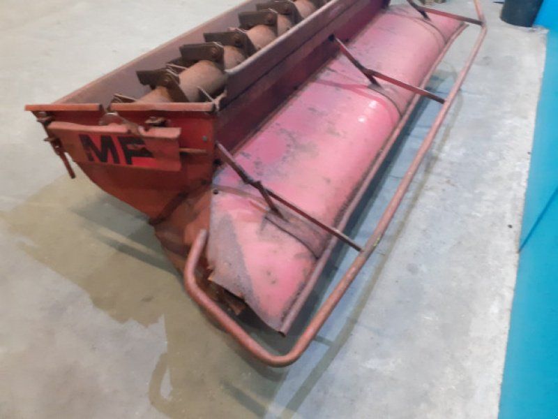Massey Ferguson 660