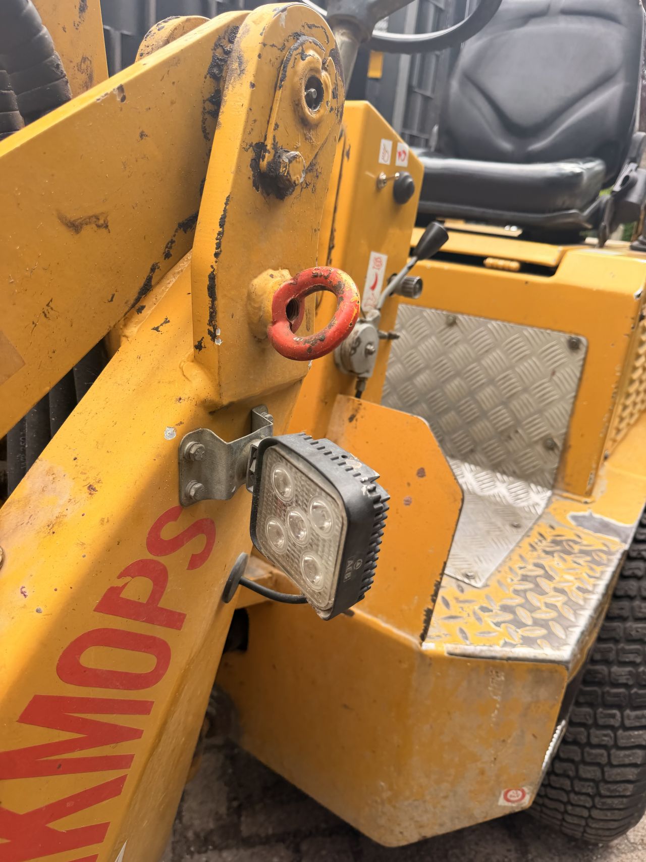 Knikmops 130 schaffer giant weidemann ahlmann avant