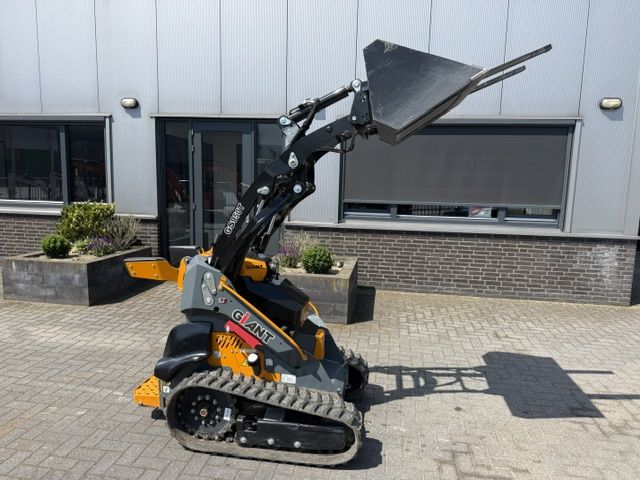 Giant GS950T rups lader skidster skidsteer minishovel DEMO 10uur