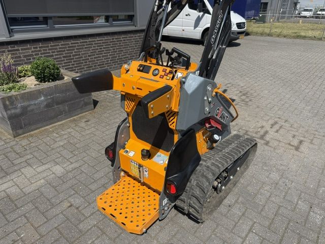 Giant GS950T rups lader skidster skidsteer minishovel DEMO 10uur