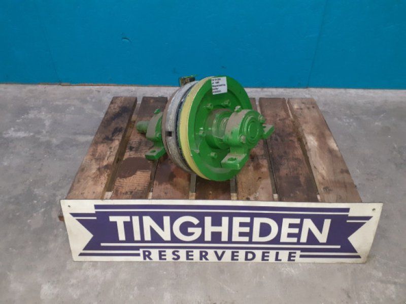 John Deere 1075