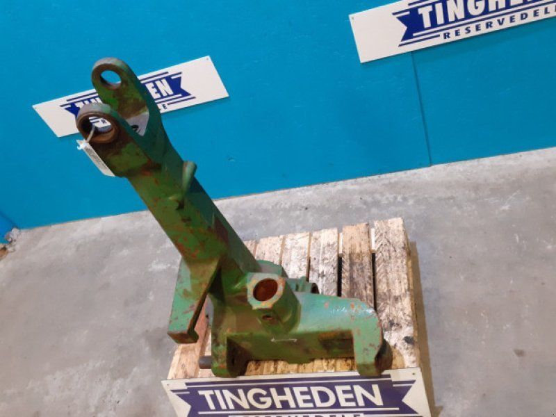 John Deere 3040
