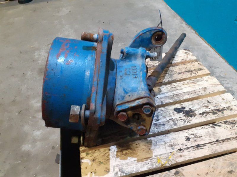 Ford 7740