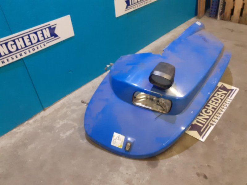 New Holland TG285