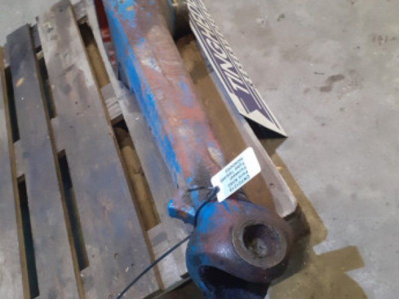 Ford 8340
