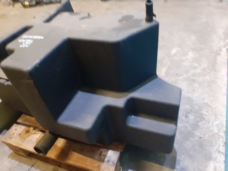 New Holland TM 190