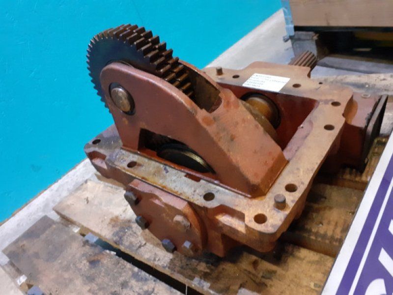 Ford 7710