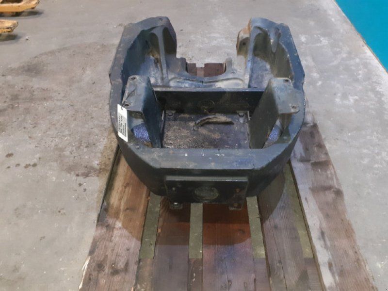New Holland TM 175