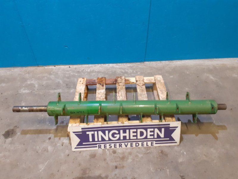 John Deere 1075