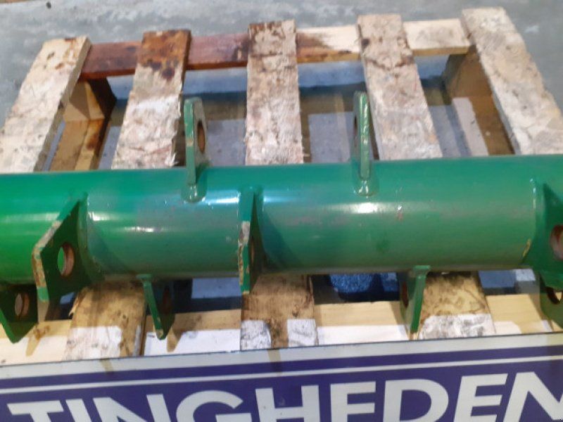 John Deere 1075