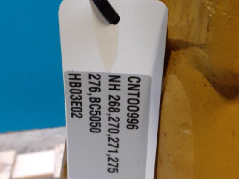 New Holland 276