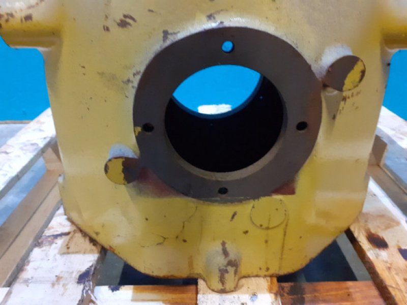 New Holland 276
