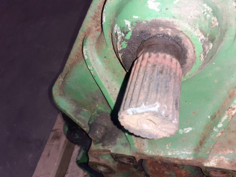 John Deere 955