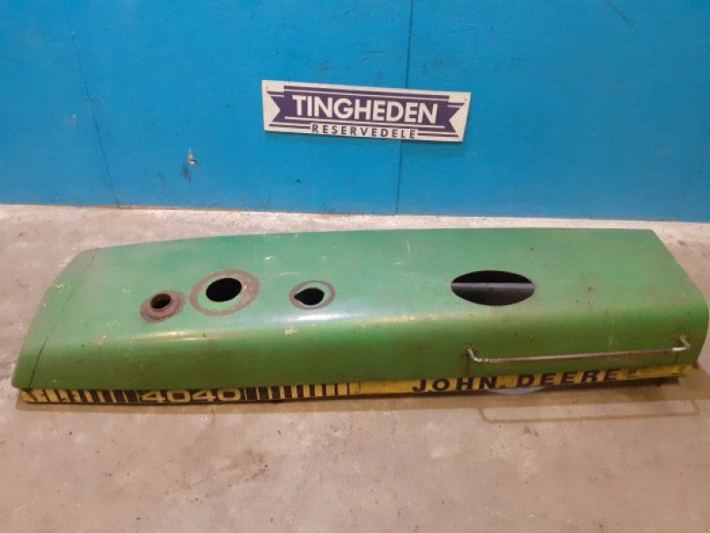 John Deere 4040