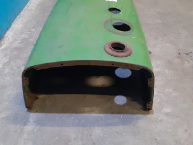 John Deere 3130