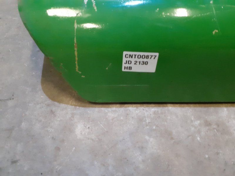 John Deere 2130