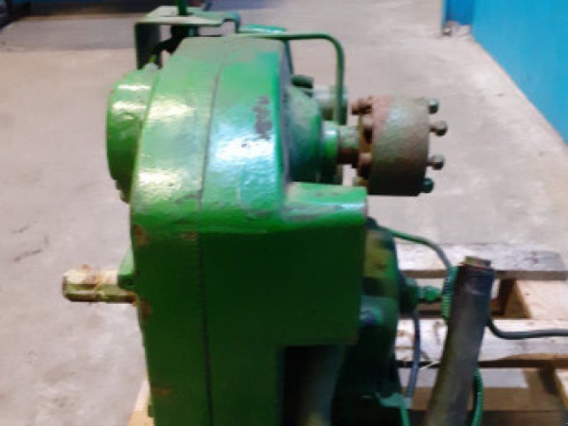 John Deere 6100
