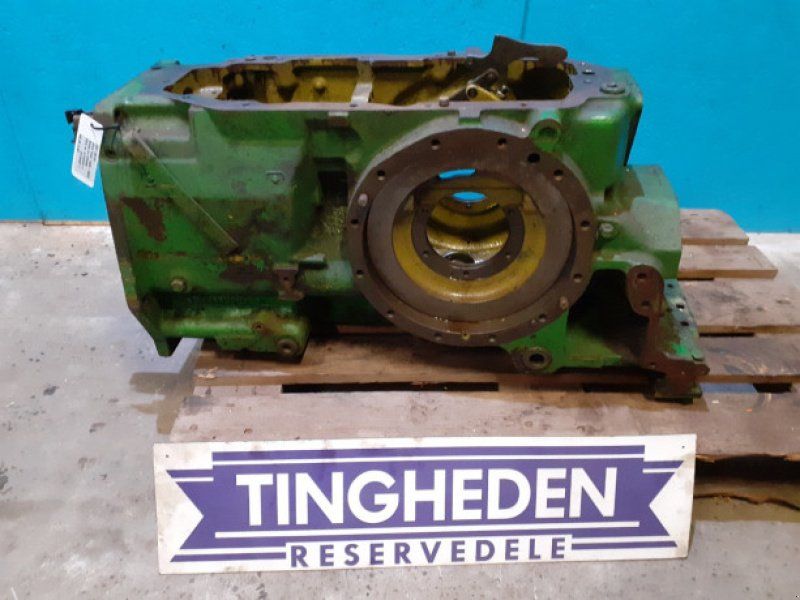 John Deere 2020