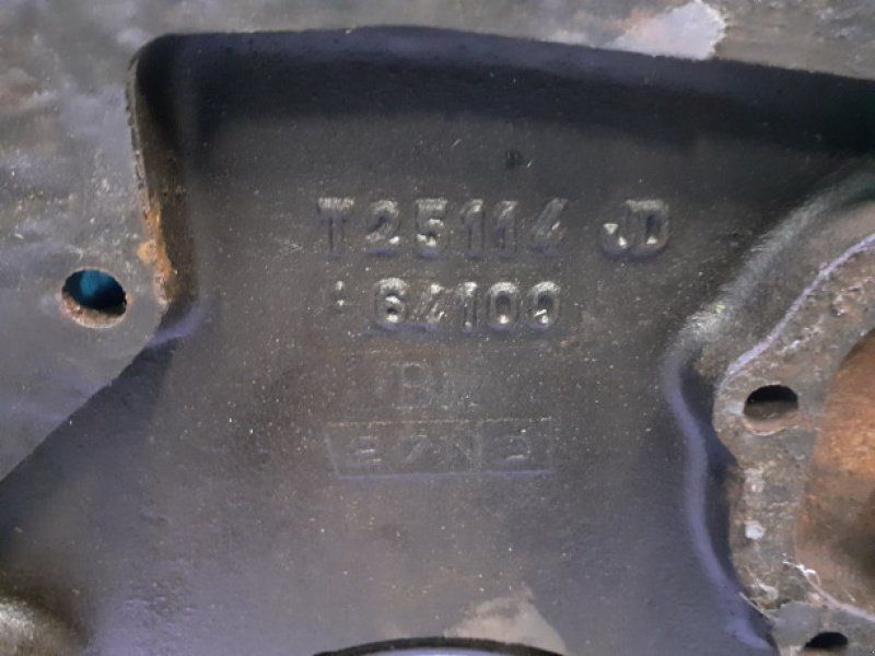 John Deere 935