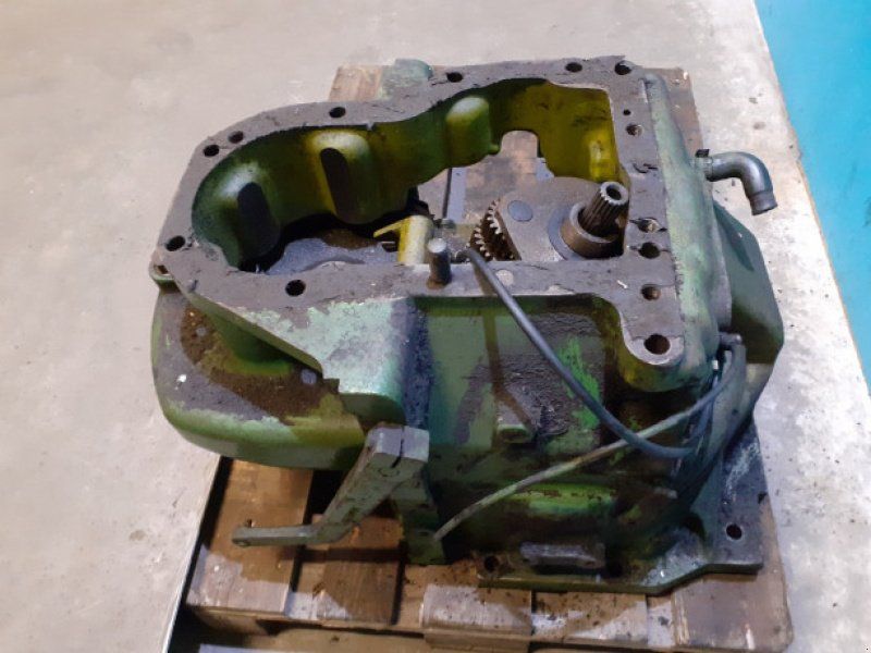 John Deere 4040