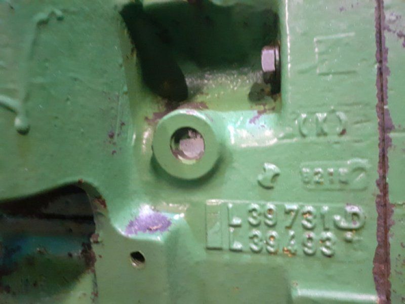 John Deere 3040