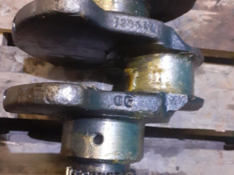 John Deere 4239