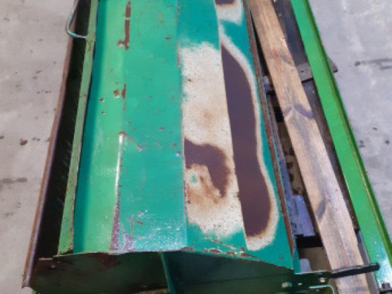John Deere 1085