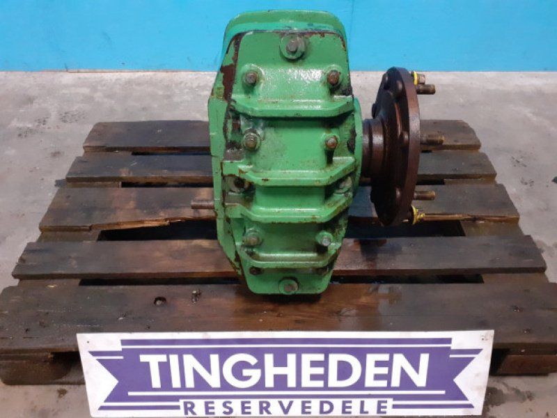 John Deere 1085