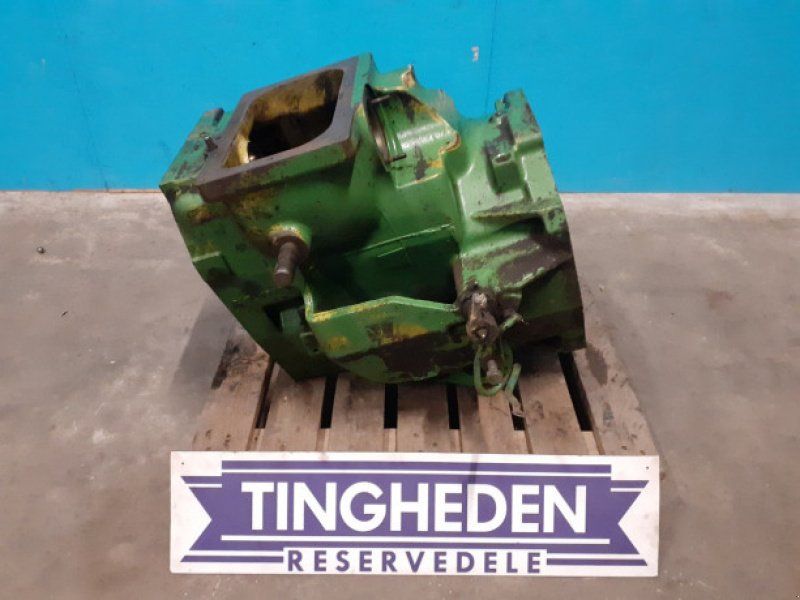 John Deere 2040