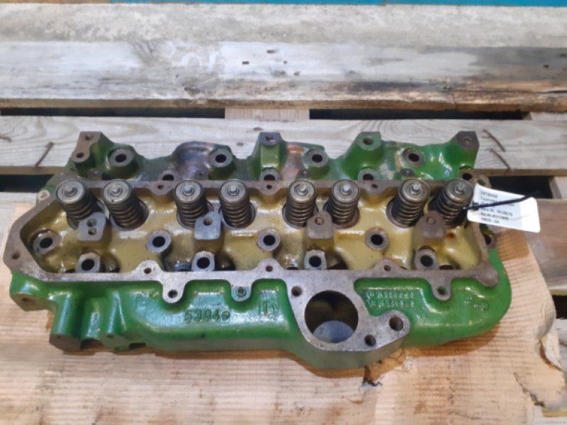 John Deere 6400