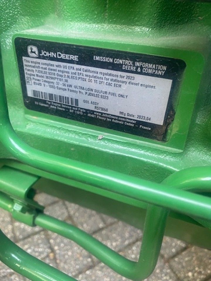 John deere 5050E 4X4