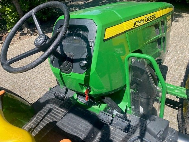 John deere 5050E 4X4