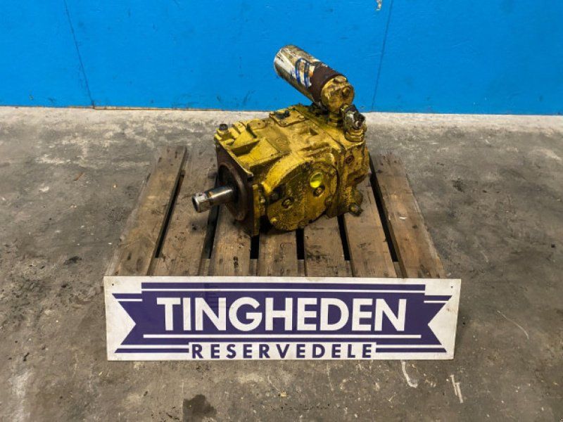 New Holland TF78