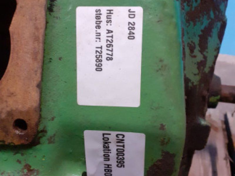 John Deere 2840