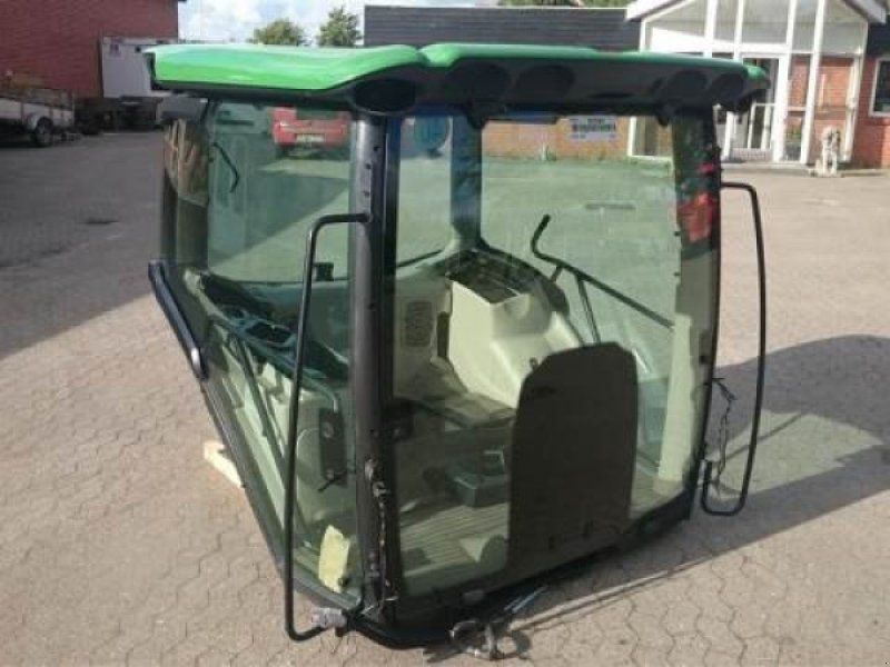John Deere 6210R
