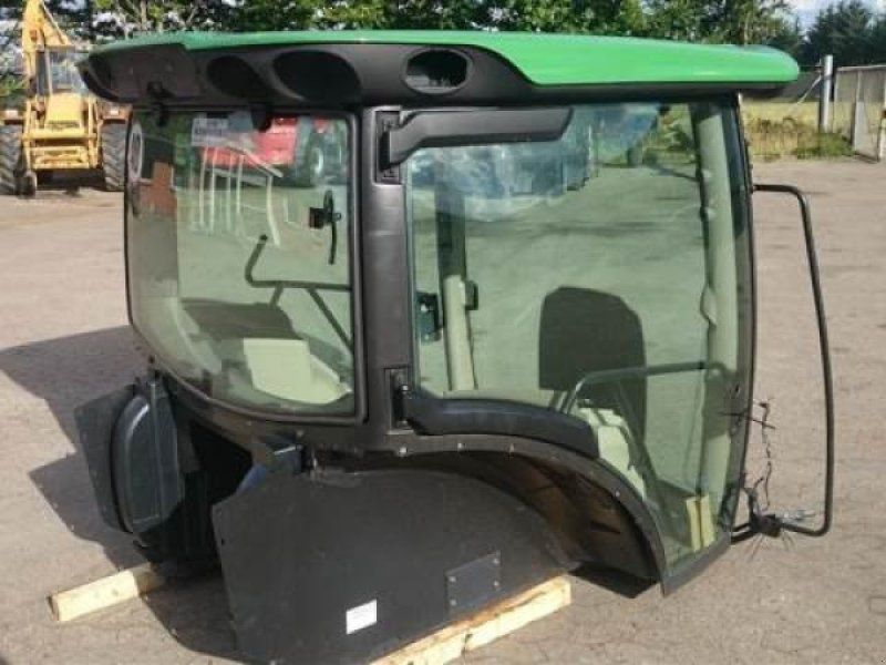 John Deere 6210R