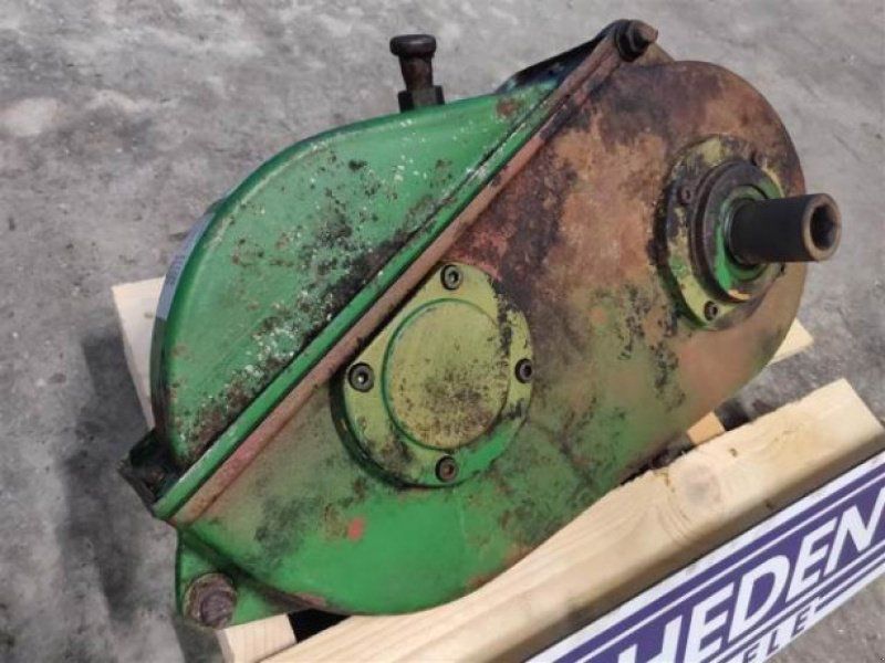 John Deere 1085