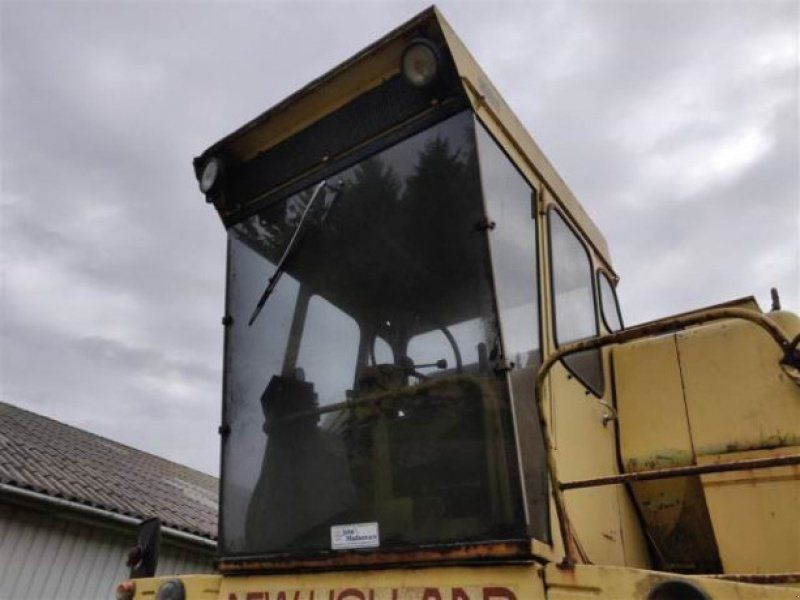 New Holland 1550