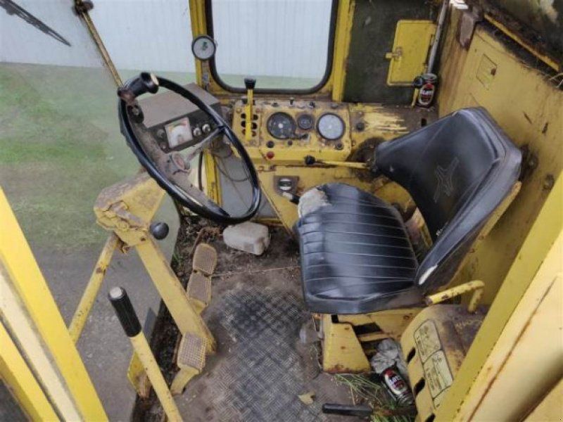 New Holland 1550