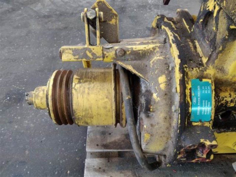 Ford 2725E