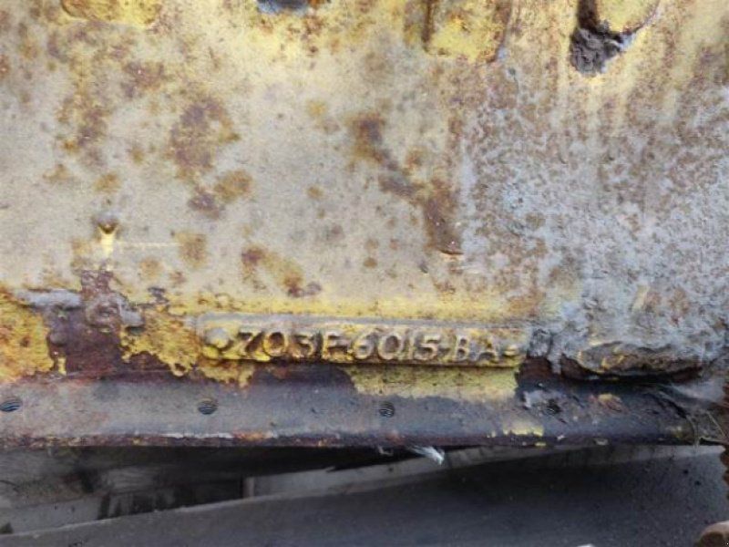 Ford 2715E