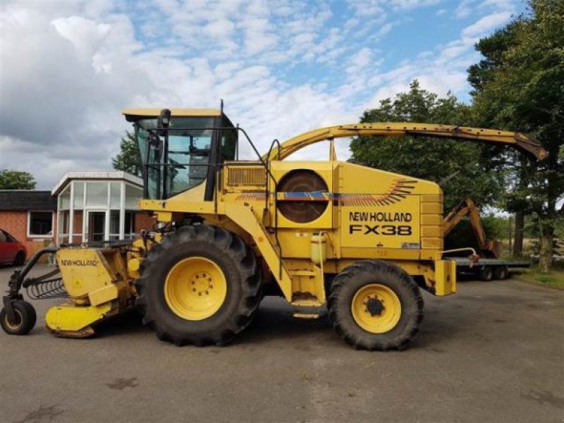 New Holland FX38