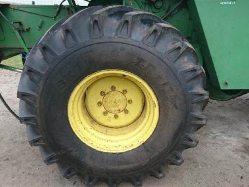 John Deere 965