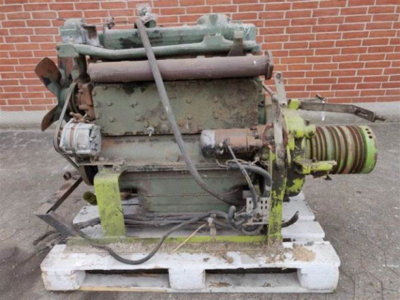 Mercedes OM352