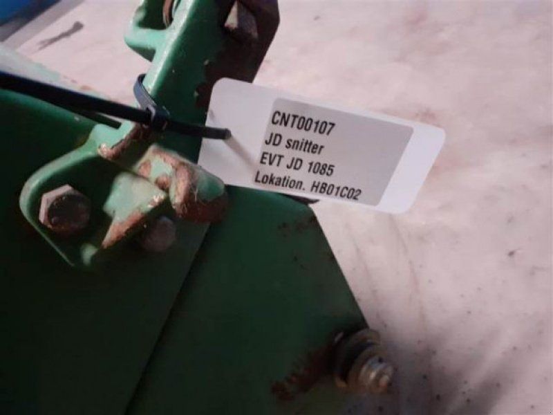 John Deere 1085