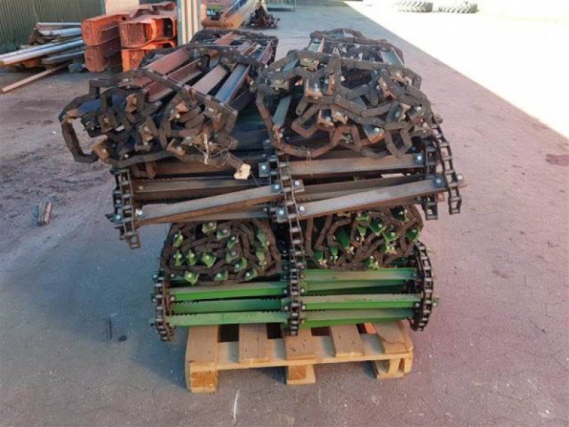 John Deere 1065