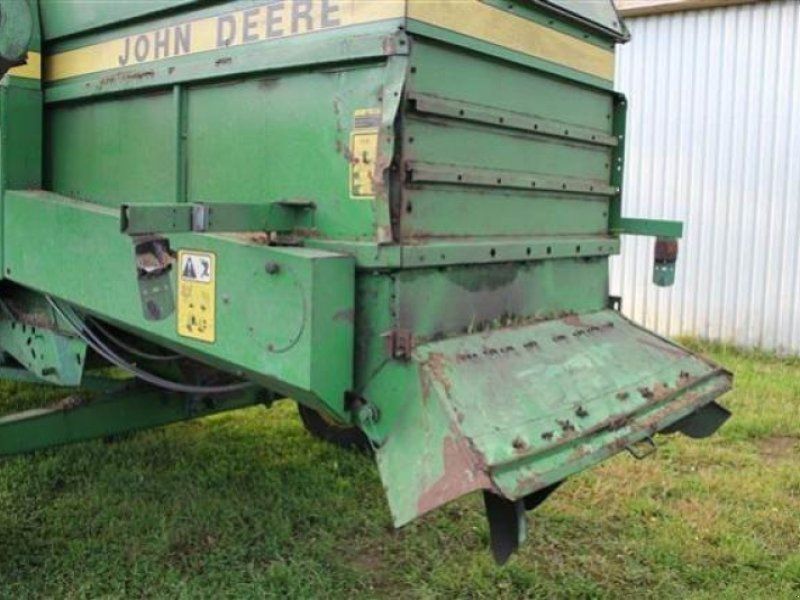 John Deere 1177