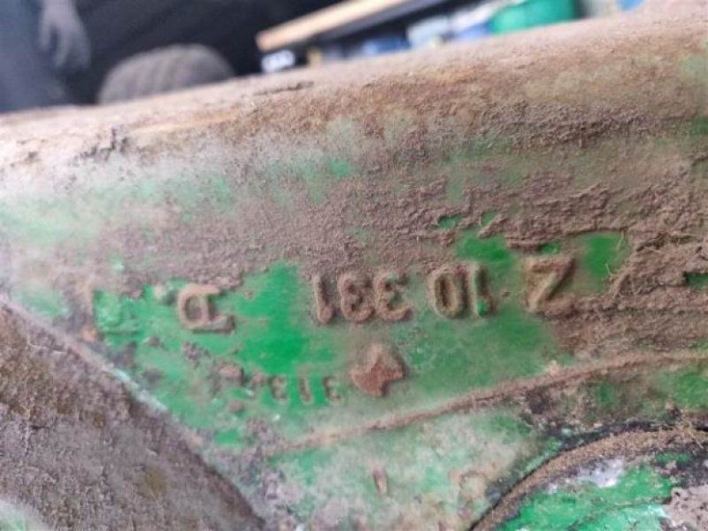 John Deere 942